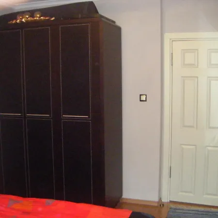 Dimas Apartment *